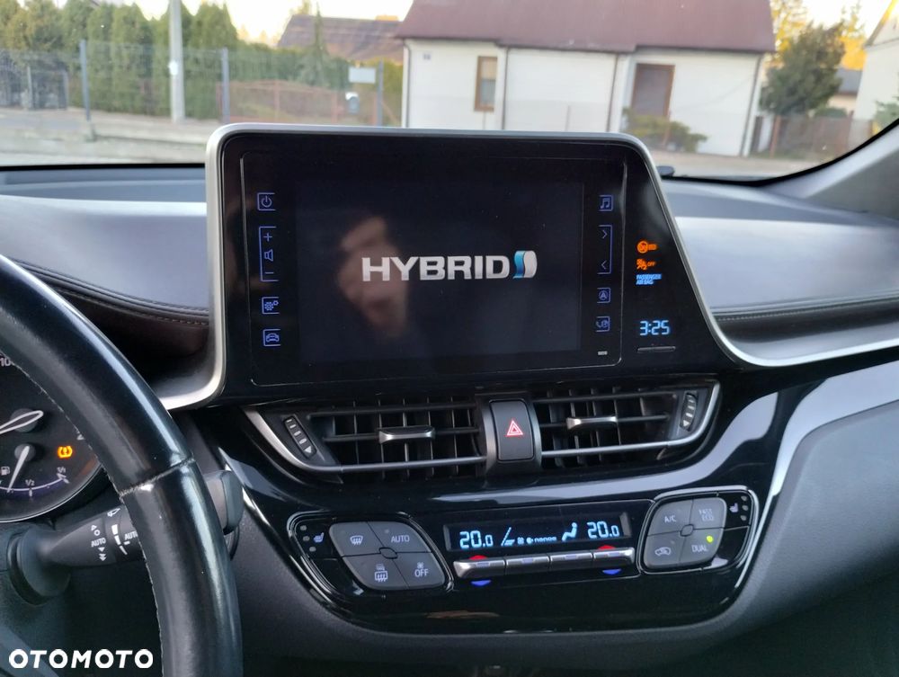 Toyota C-HR - 15