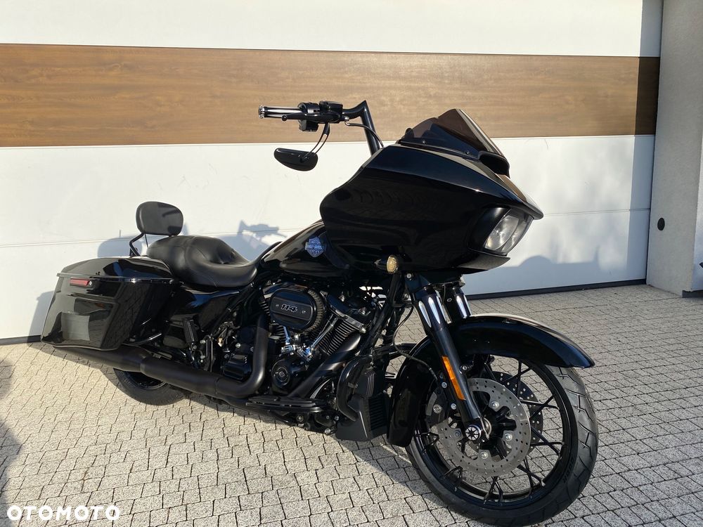 Harley-Davidson Touring Road Glide - 4