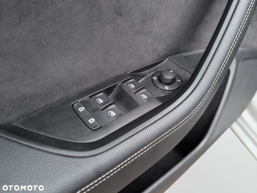 Skoda Superb 1.5 TSI Sportline DSG - 23