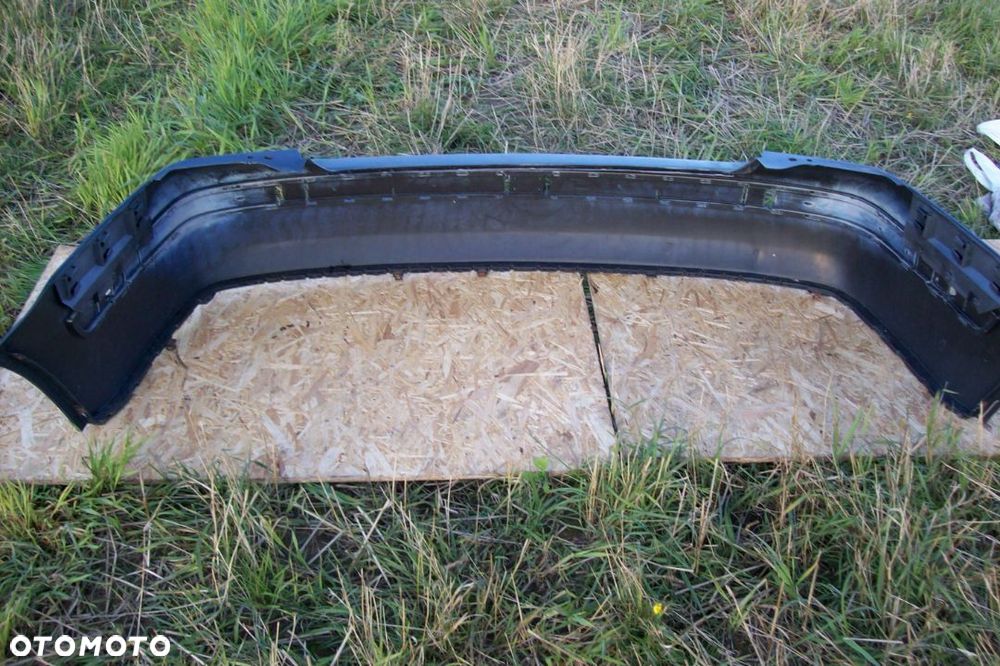 ZDERZAK TYLNY VW BORA SEDAN - 4