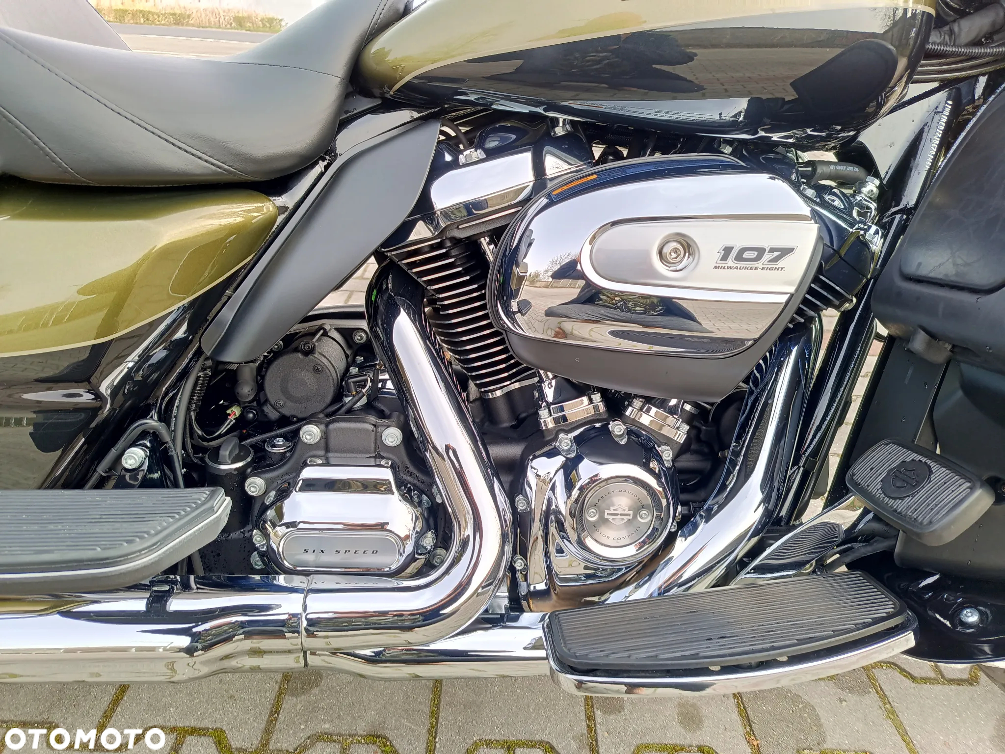 Harley-Davidson FLHS Electra Glide - 12