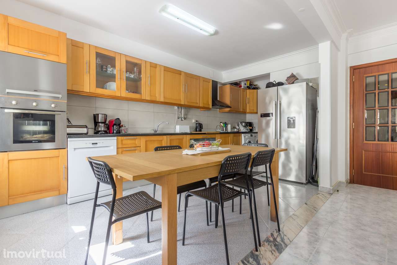 Apartamento T3 em Excelente Localização na Quinta do Conde - Grande imagem: 5/18