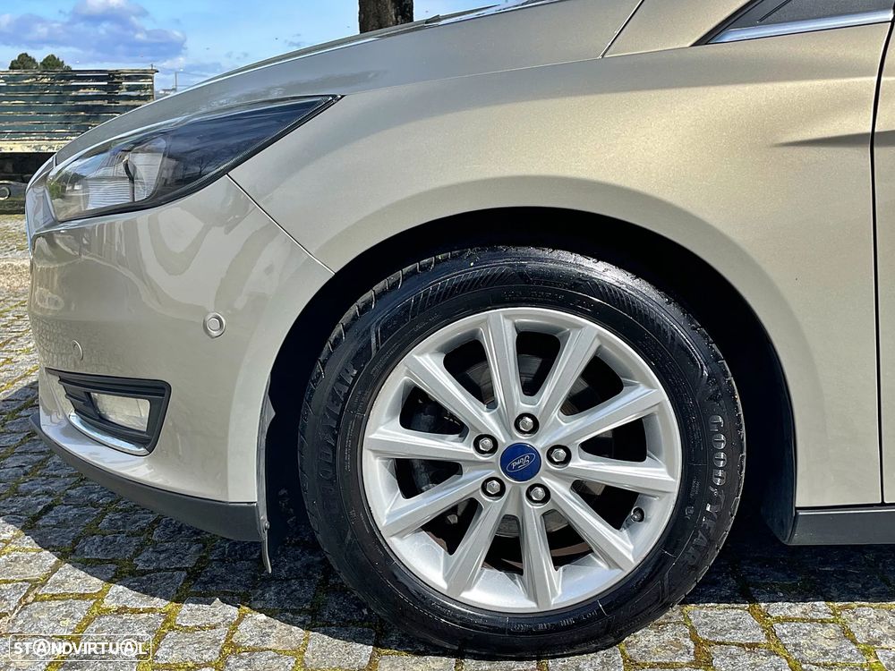 Ford Focus SW 1.5 TDCi Titanium - 13