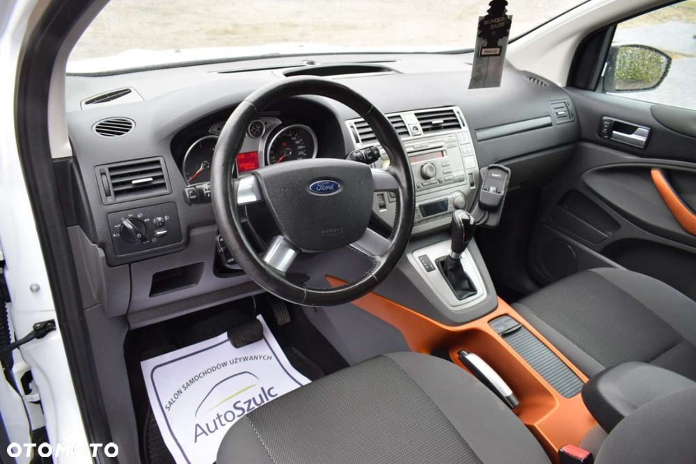 Ford Kuga - 16