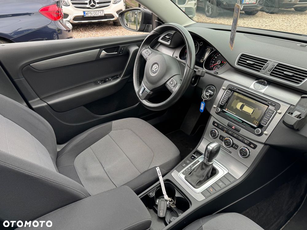 Volkswagen Passat - 6