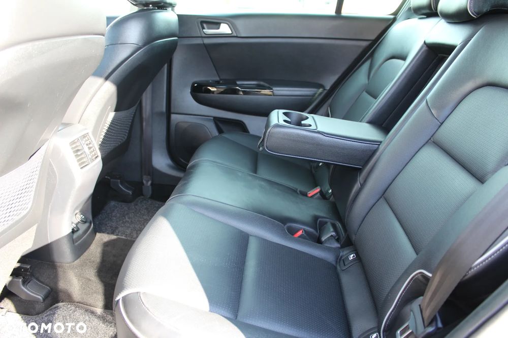 Kia Sportage 1.7 CRDI XL 2WD - 11