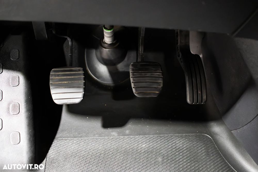 Renault Trafic - 13