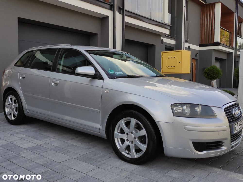 Audi A3 Sportback - 4