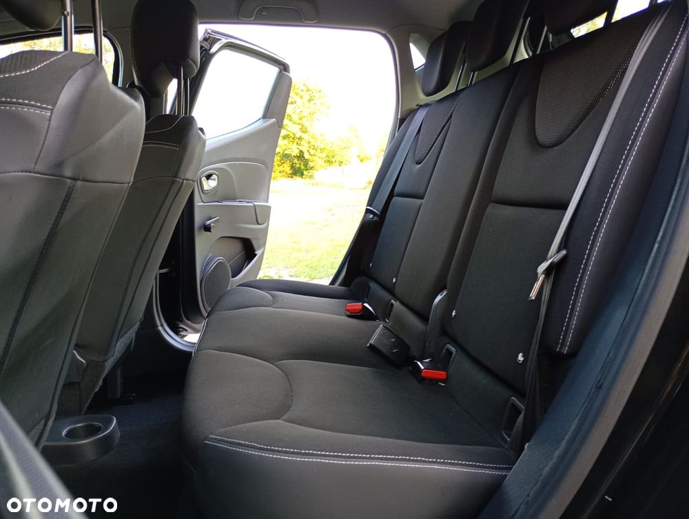 Renault Clio - 9