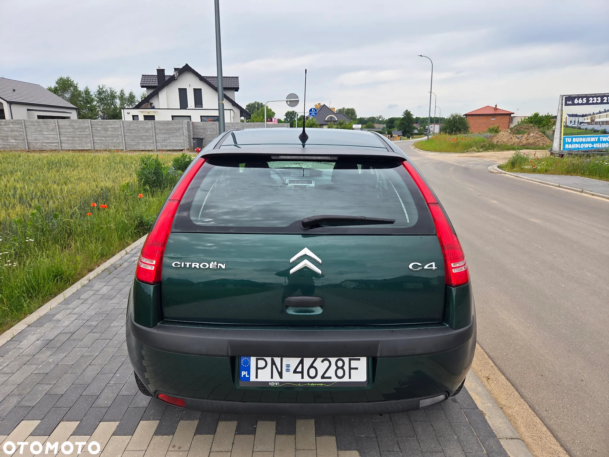 Citroën C4 1.6 16V Confort - 4