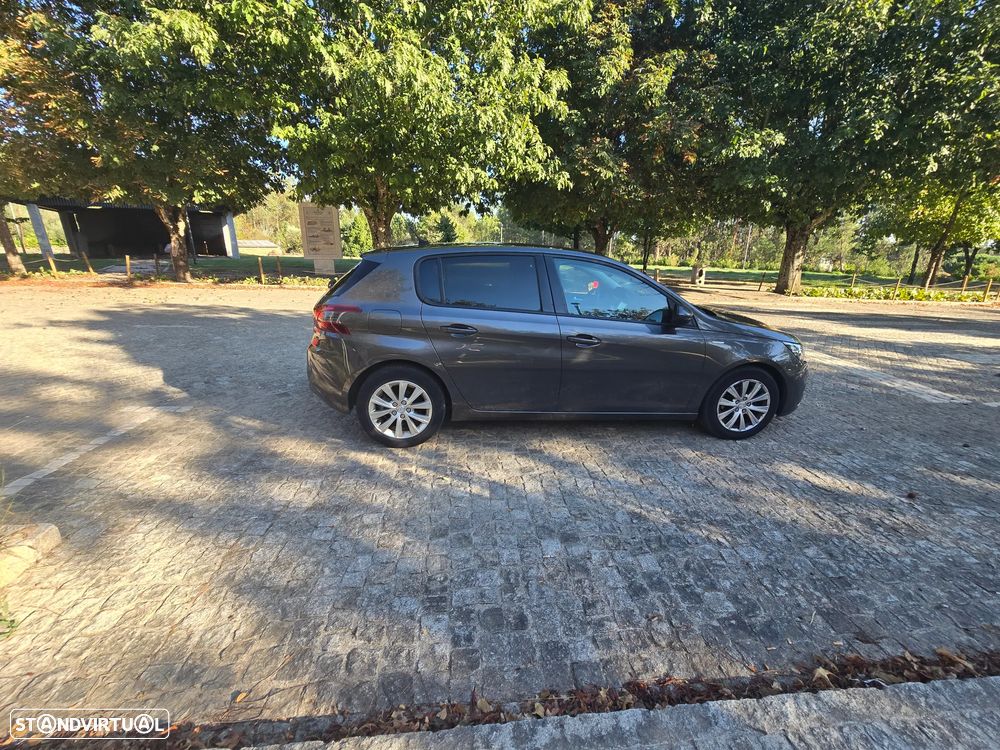Peugeot 308 1.2 PureTech Style - 9
