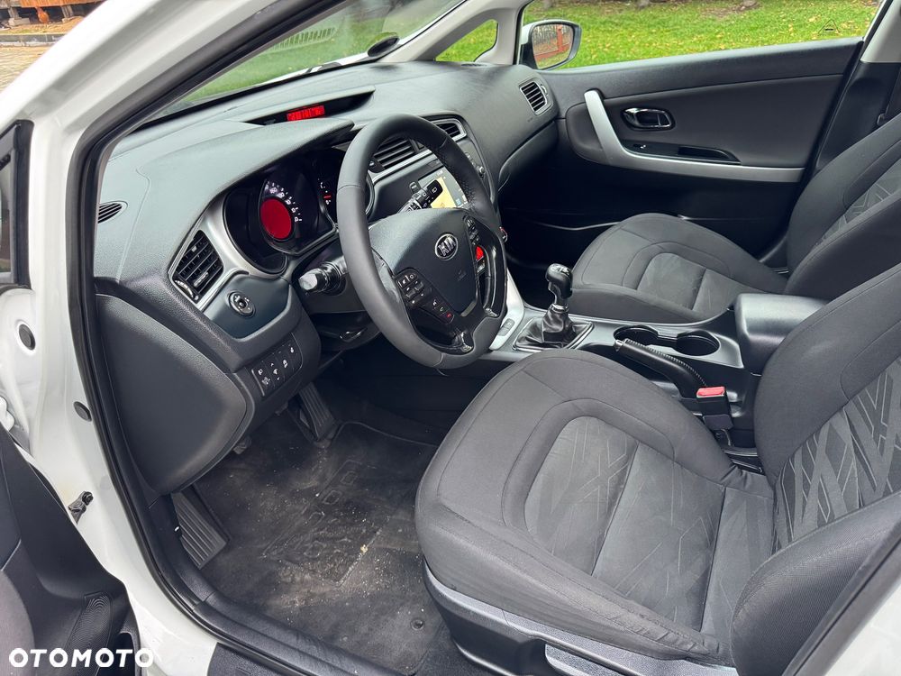 Kia Ceed 1.6 CRDi Smart Plus - 14