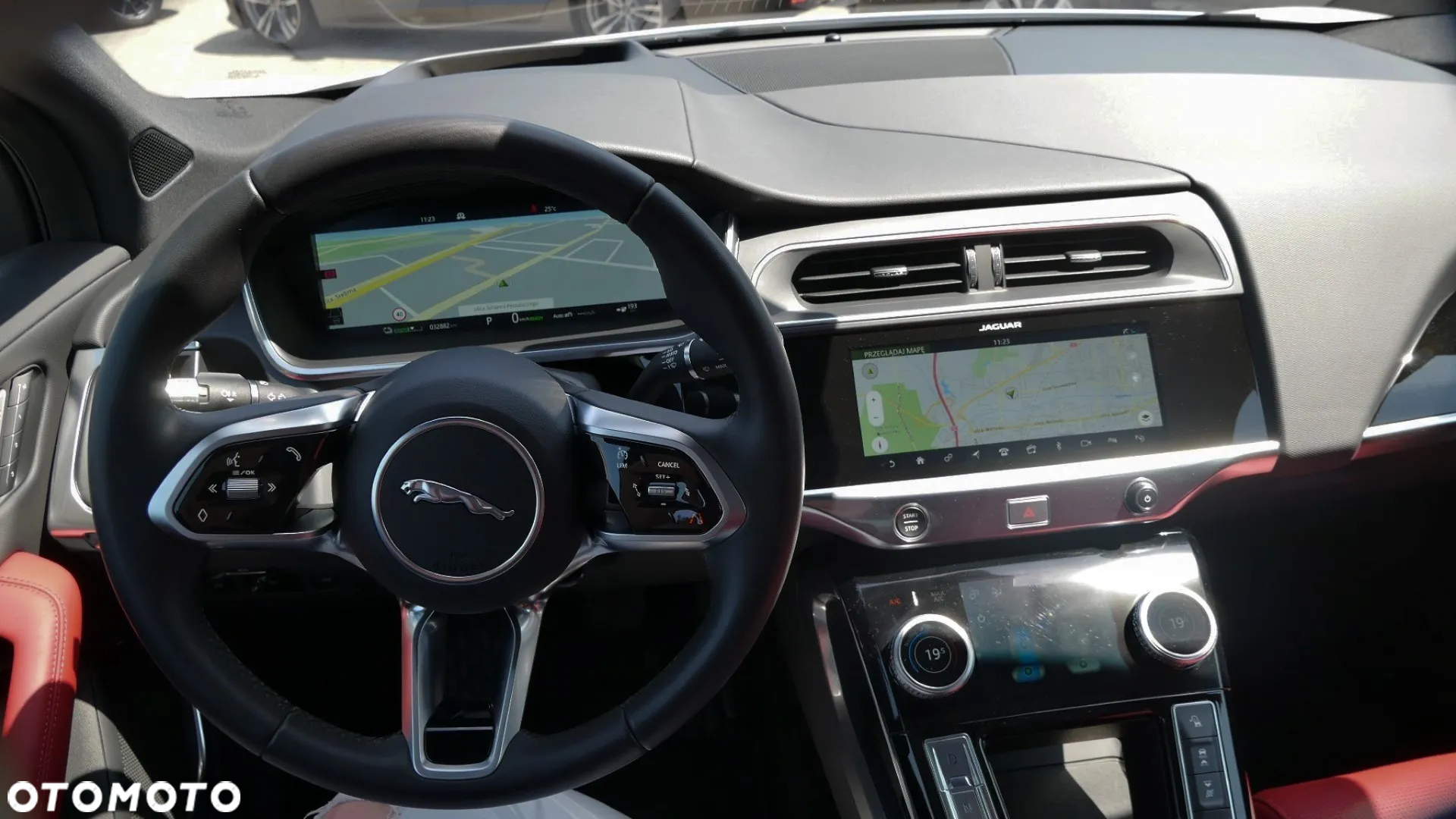 Jaguar I-Pace EV400 AWD HSE - 16