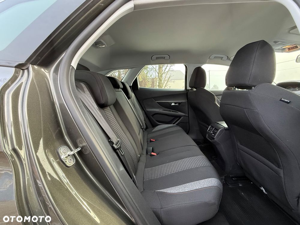 Peugeot 3008 1.2 PureTech Active S&S - 29