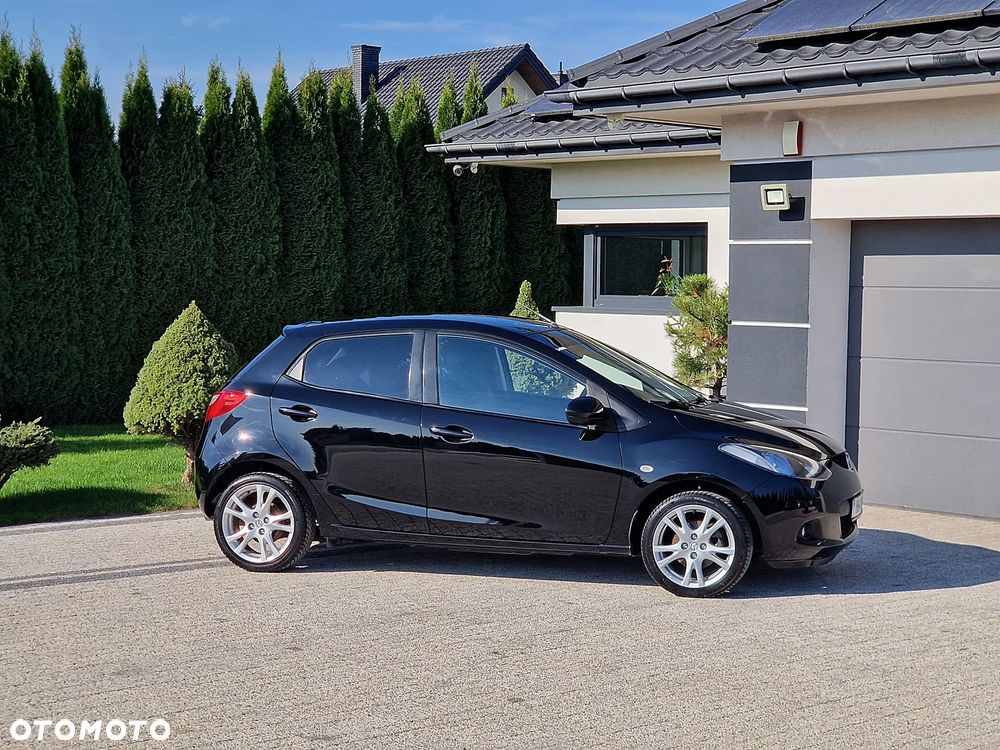 Mazda 2 2007 photo 2