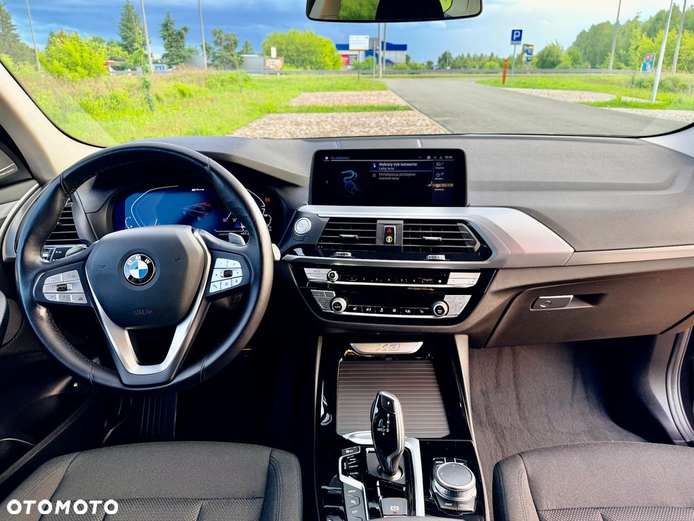 BMW X3 xDrive30e Business Edition sport - 28