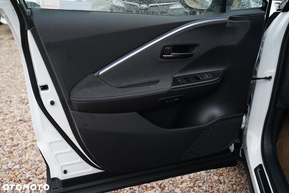 Toyota C-HR 2.0 Hybrid Dynamic Force Executive - 10