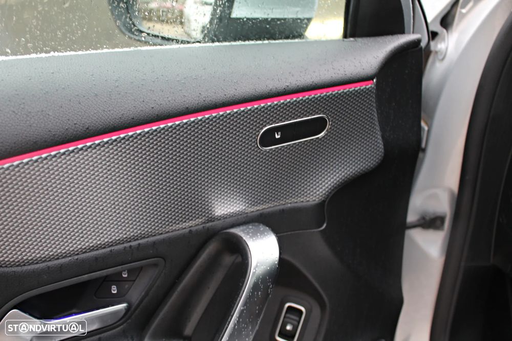 Mercedes-Benz A 250 - 21