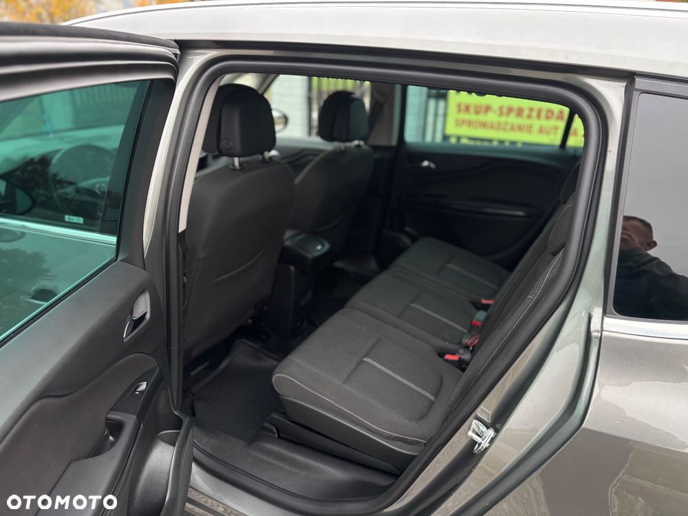 Opel Zafira - 9