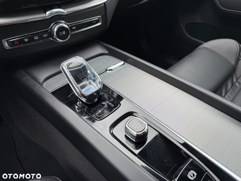 Volvo XC 60 - 20
