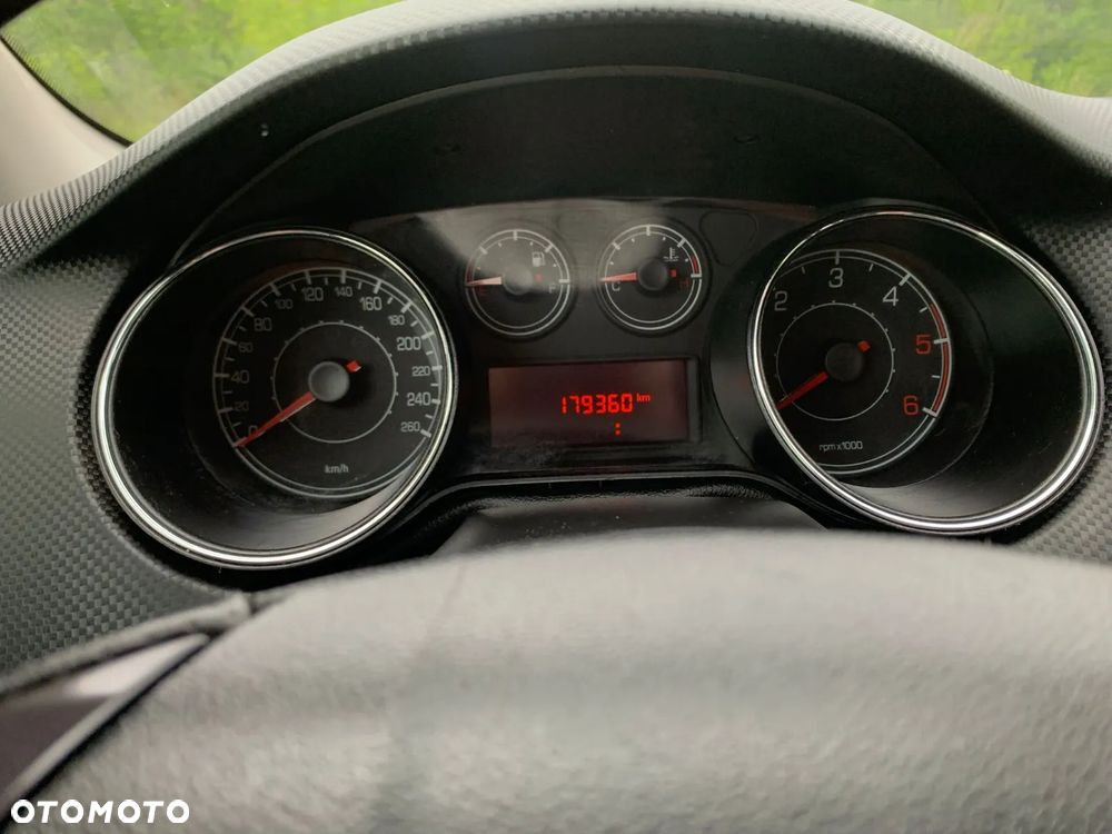Fiat Bravo 1.9 Multijet Active - 11