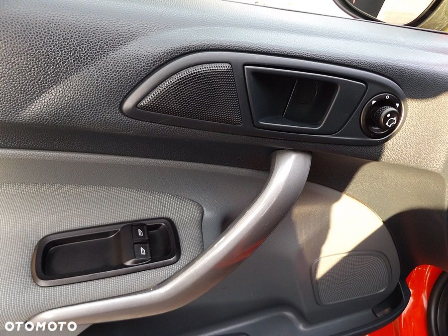 Ford Fiesta - 17
