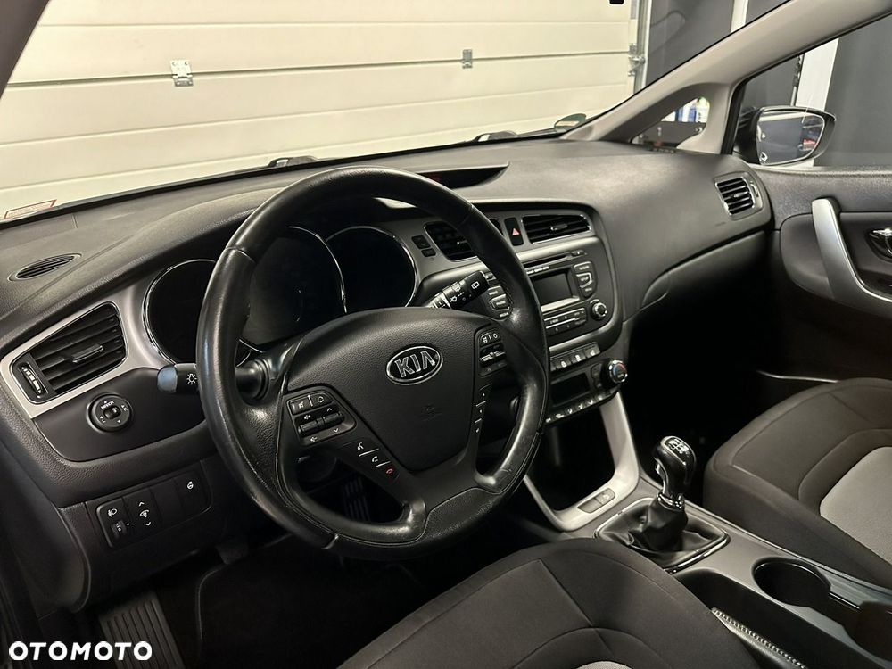Kia Ceed - 5
