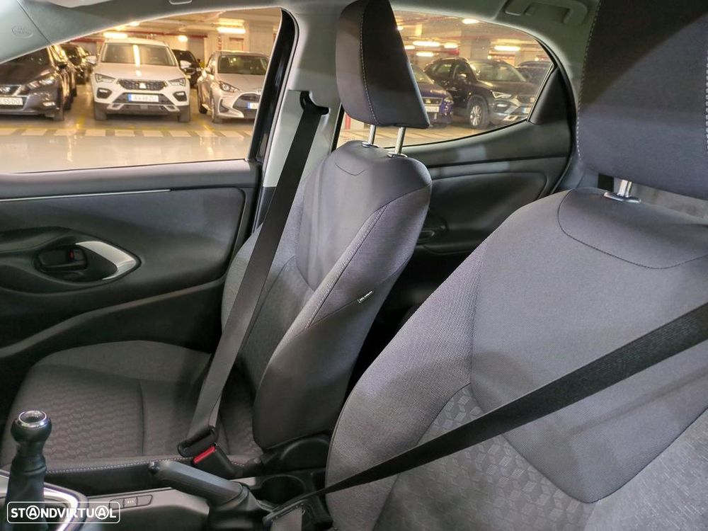 Toyota Yaris 1.0 VVT-i Comfort Plus - 5