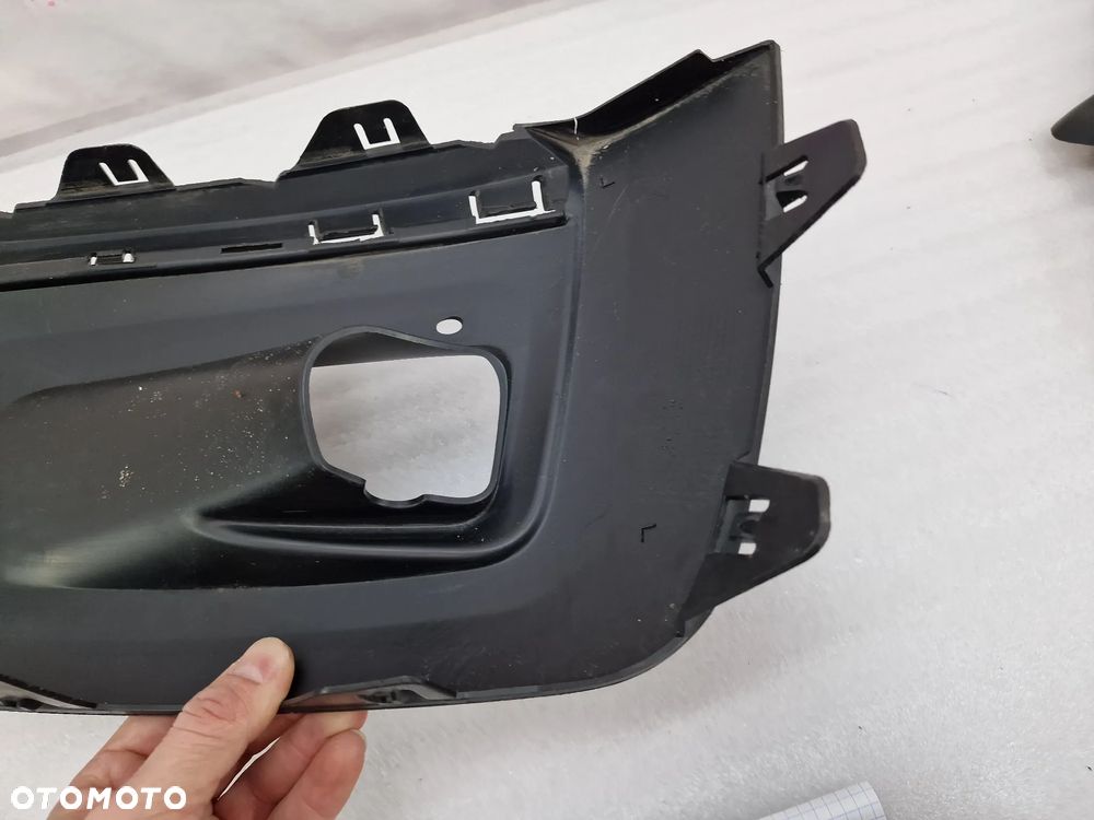 PEUGEOT RIFTER 18- LEWA KRATKA BOCZNA ZDERZAKA  PRZEDNIEGO PRZÓD , NR 9816764880 , NR AUKCJI D/50 - 11