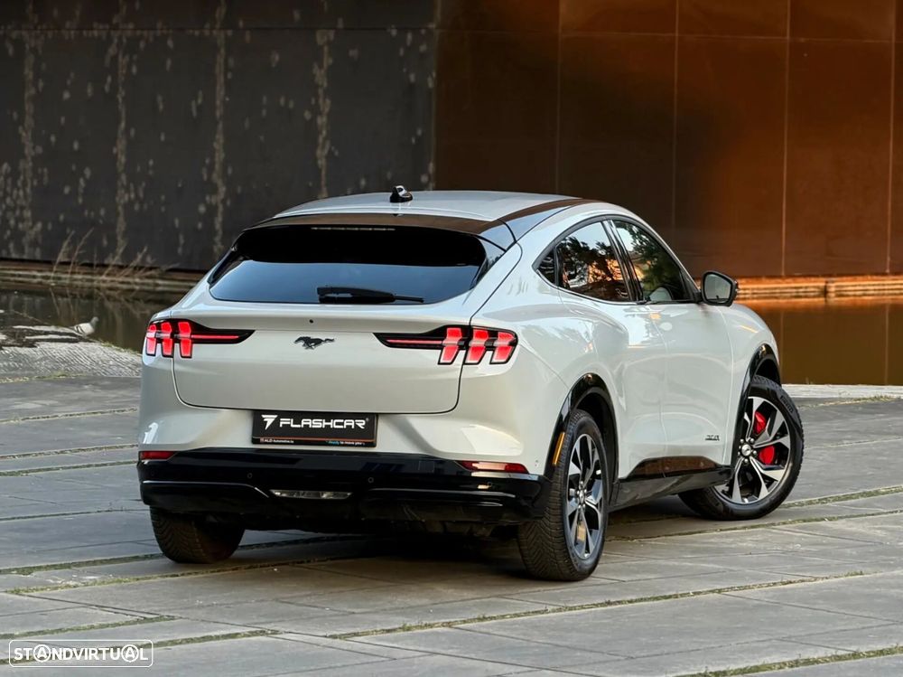 Ford Mustang Mach-E 98.7 kWh Premium - 4