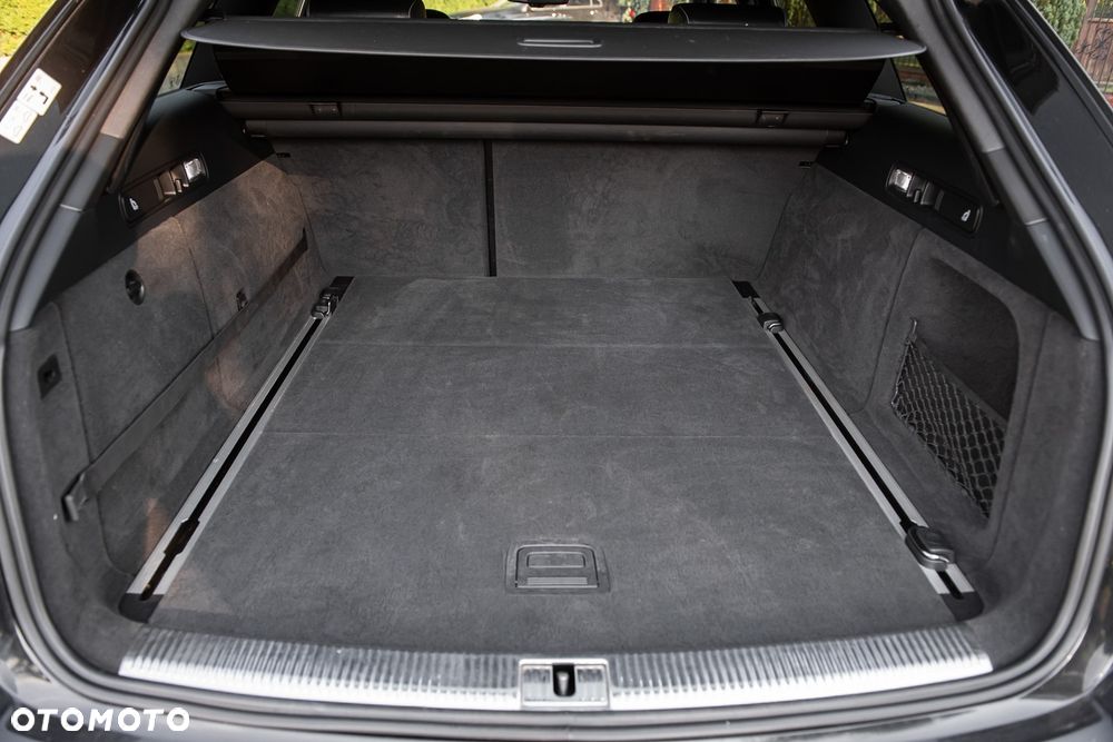 Audi A6 Avant 2.0 TDI quattro S tronic - 30