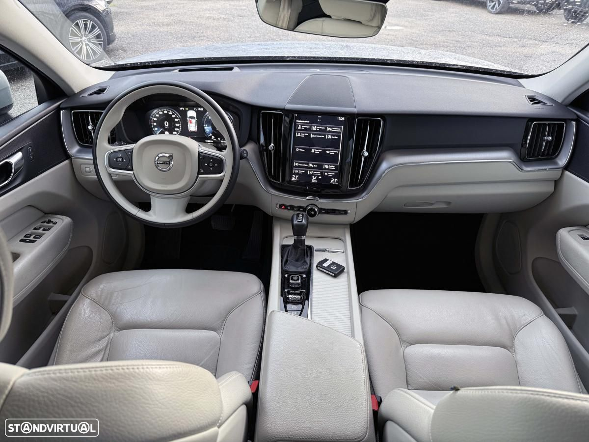 Volvo XC 60 2.0 D4 Momentum Plus Geartronic - 33