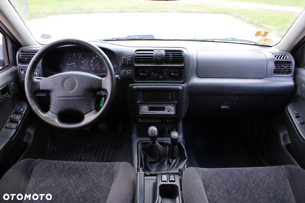 Opel Frontera - 13