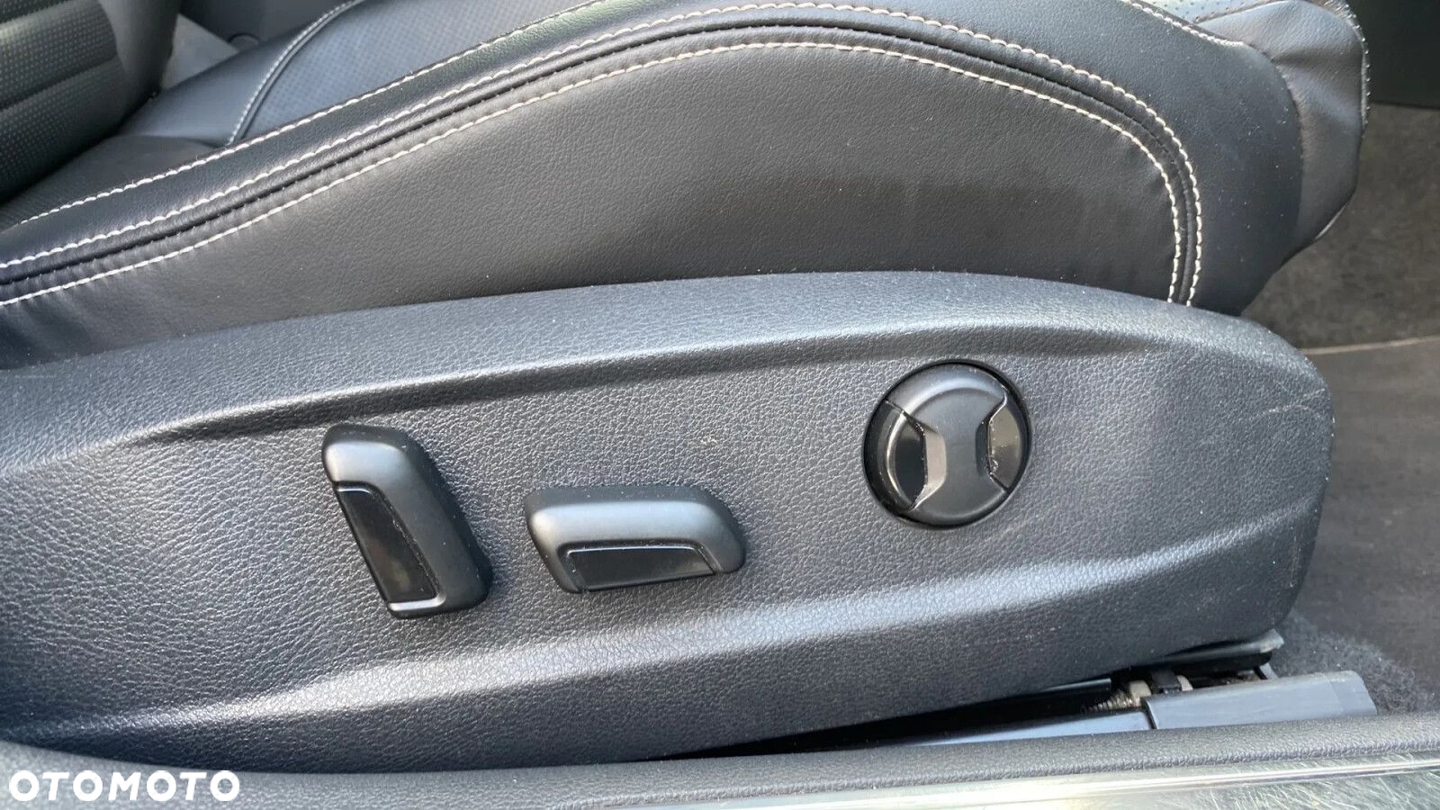 Volkswagen Passat - 17
