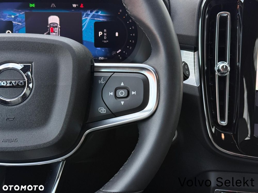 Volvo XC 40 B3 Core - 16