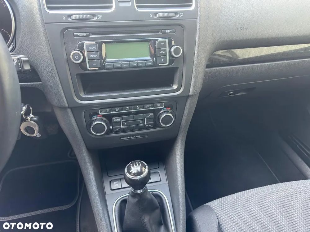 Volkswagen Golf - 12
