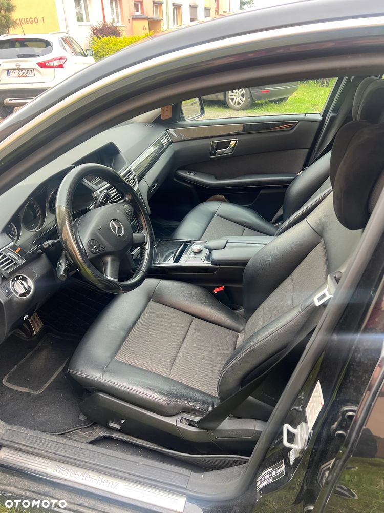 Mercedes-Benz Klasa E 350 CDI 4-Matic BlueEff Avantgarde - 3