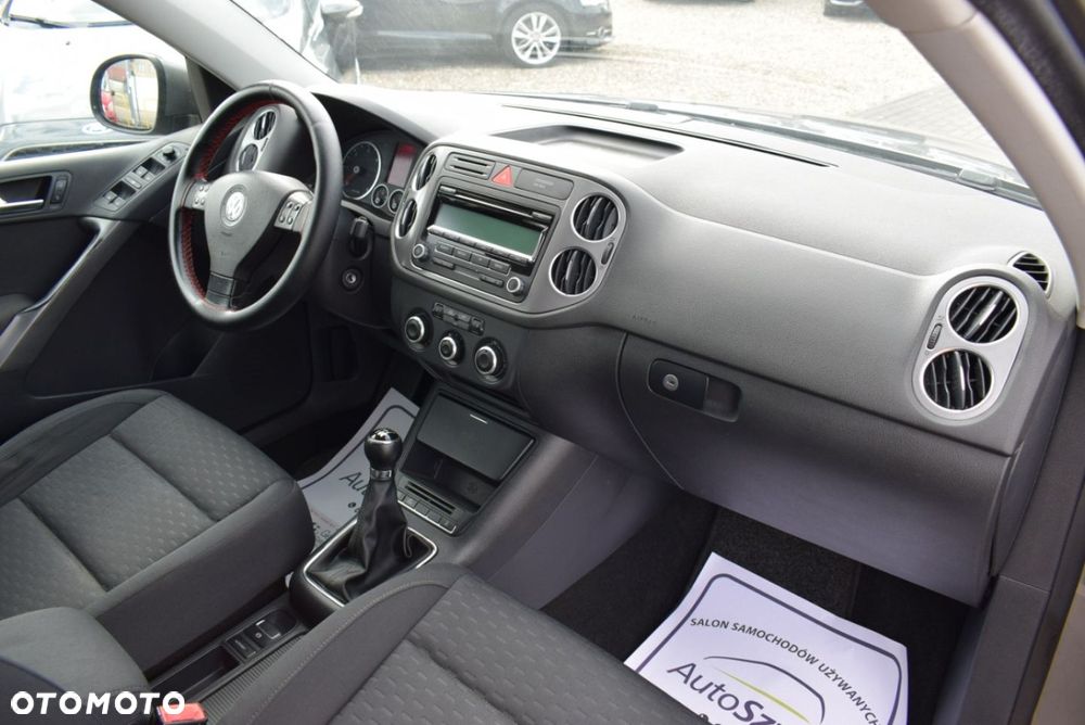 Volkswagen Tiguan - 22