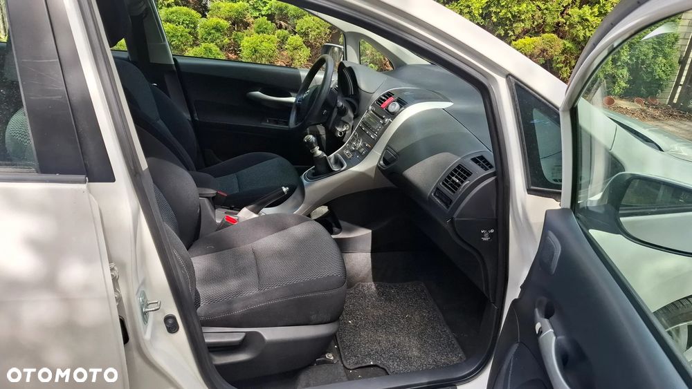 Toyota Auris - 7