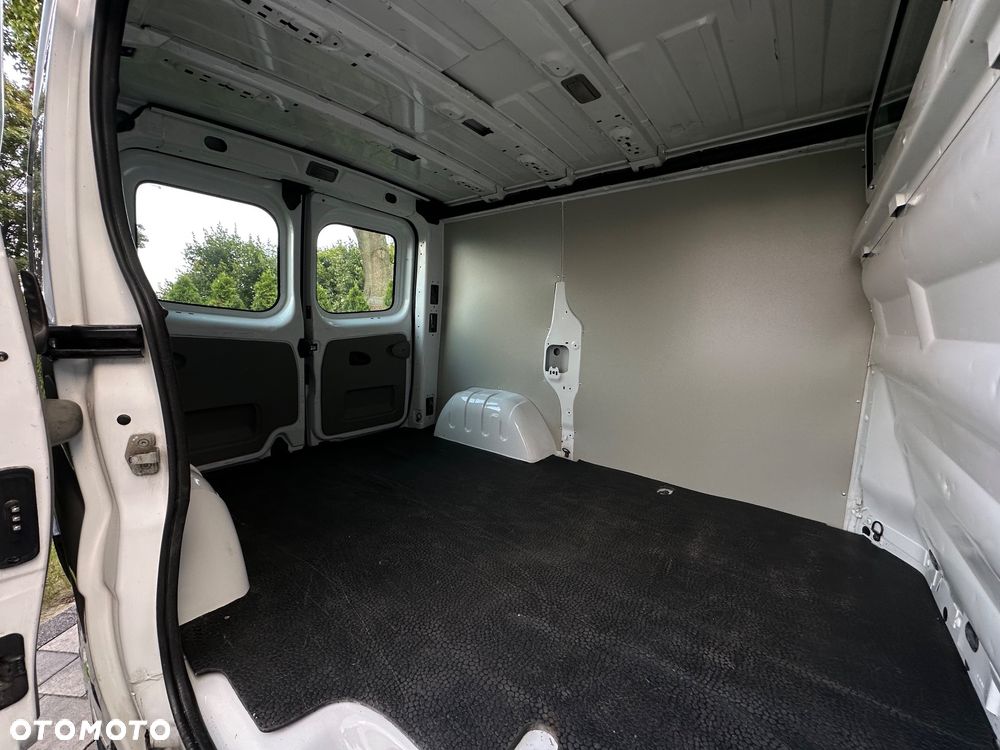 Renault Trafic - 20