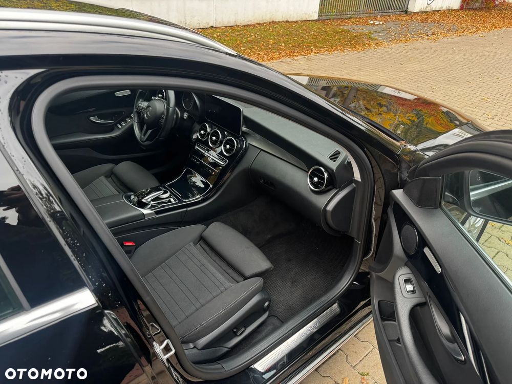 Mercedes-Benz Klasa C 200 d 9G-TRONIC - 6