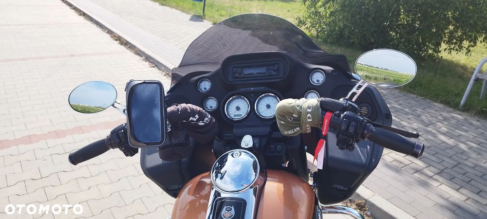 Harley-Davidson Touring Road Glide - 12