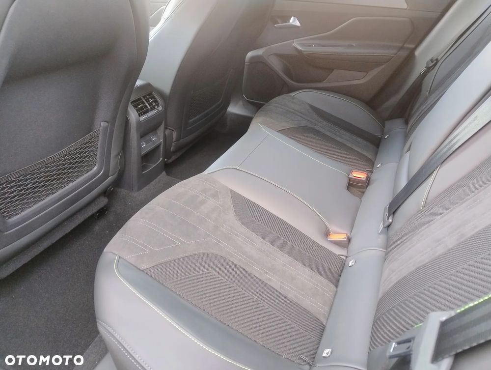 Peugeot 408 1.2 PureTech mHEV GT Exclusive S&S e-DSC6 - 28