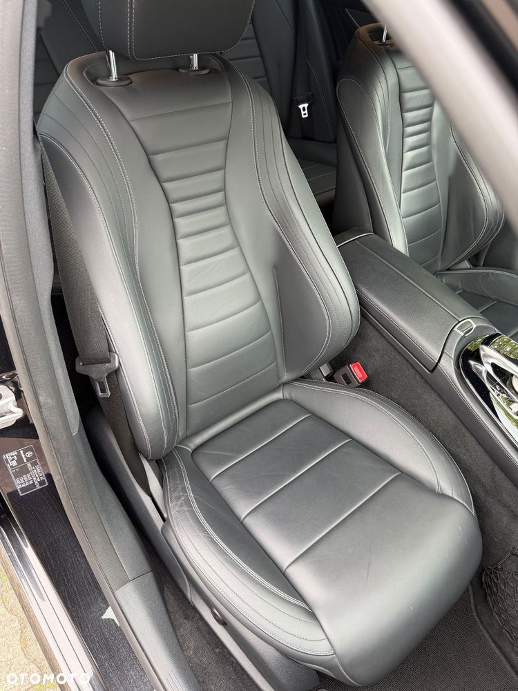 Mercedes-Benz Klasa E 400 d 4Matic 9G-TRONIC - 21