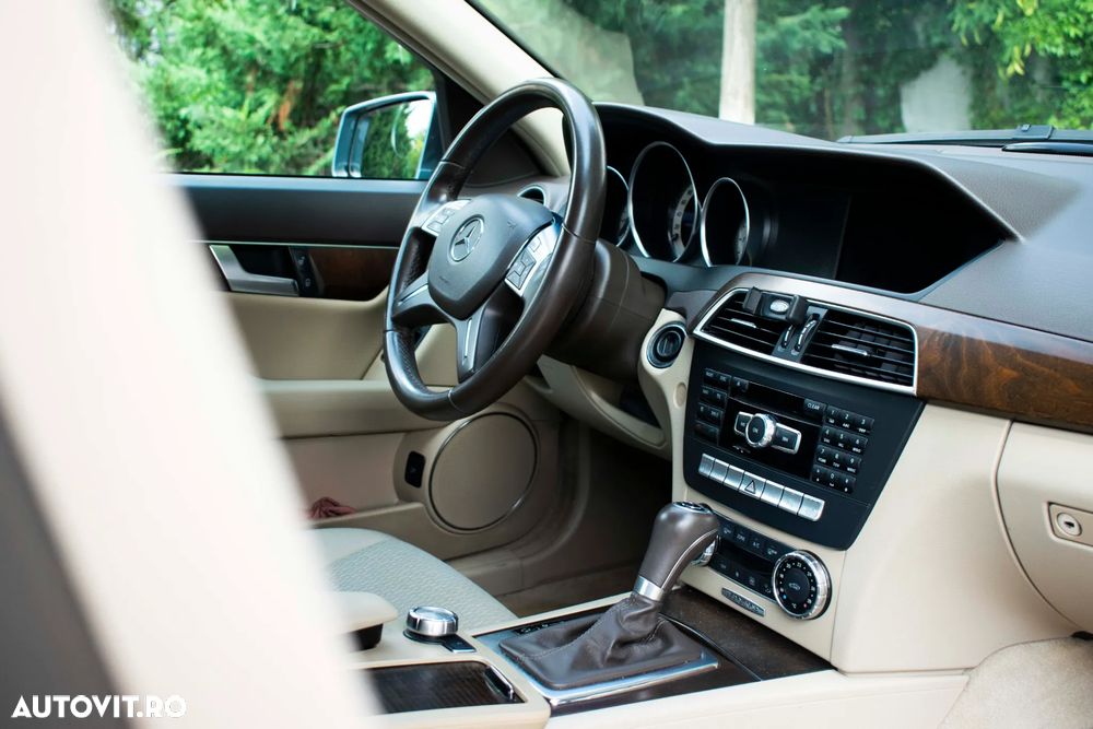 Mercedes-Benz C 200 CDI DPF Automatik BlueEFFICIENCY Elegance - 7