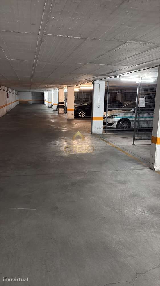 Lugar de Parqueamento - Bobadela - Grande imagem: 3/6