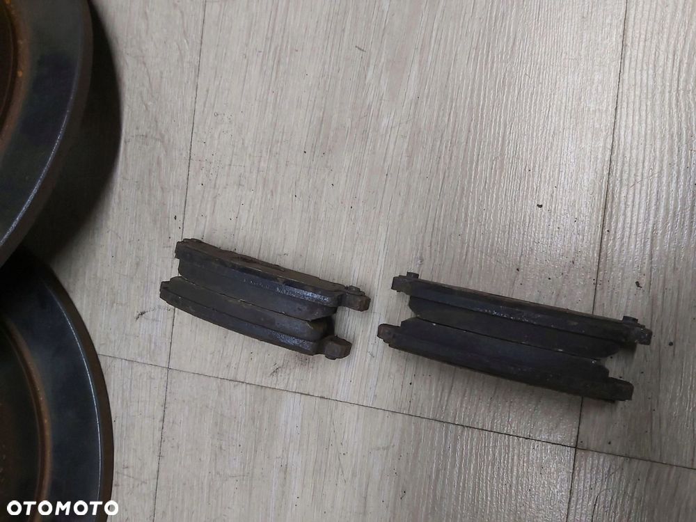 Toyota Corolla E12 tarcza hamulcowa tył tarcze 255mm tył klocki - 16