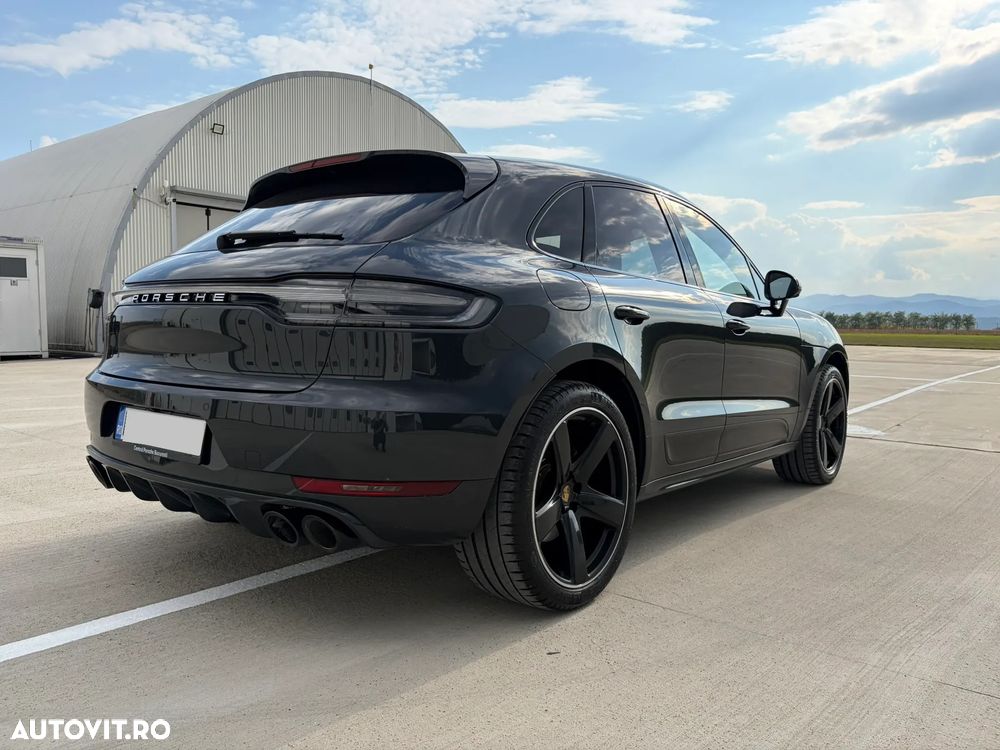 Porsche Macan - 11
