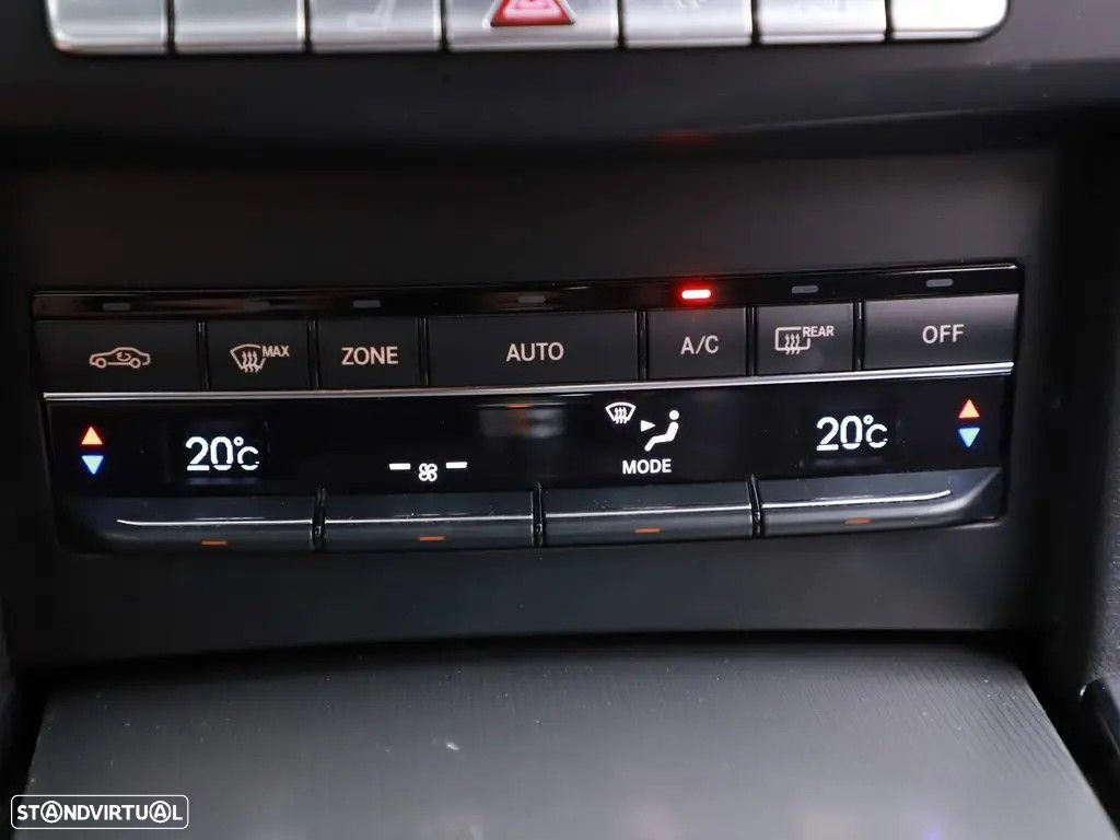Mercedes-Benz E 220 CDi Avantgarde BlueEfficiency Auto. - 15