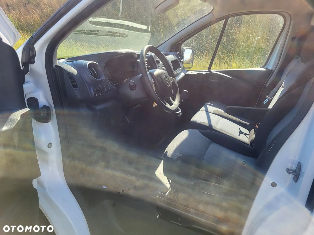 Opel Vivaro - 5